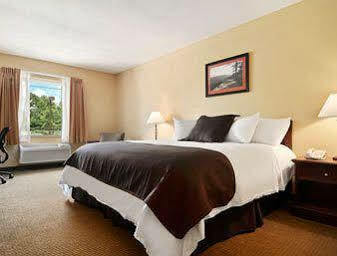 Hotel Super 8 Monterey Zewnętrze zdjęcie